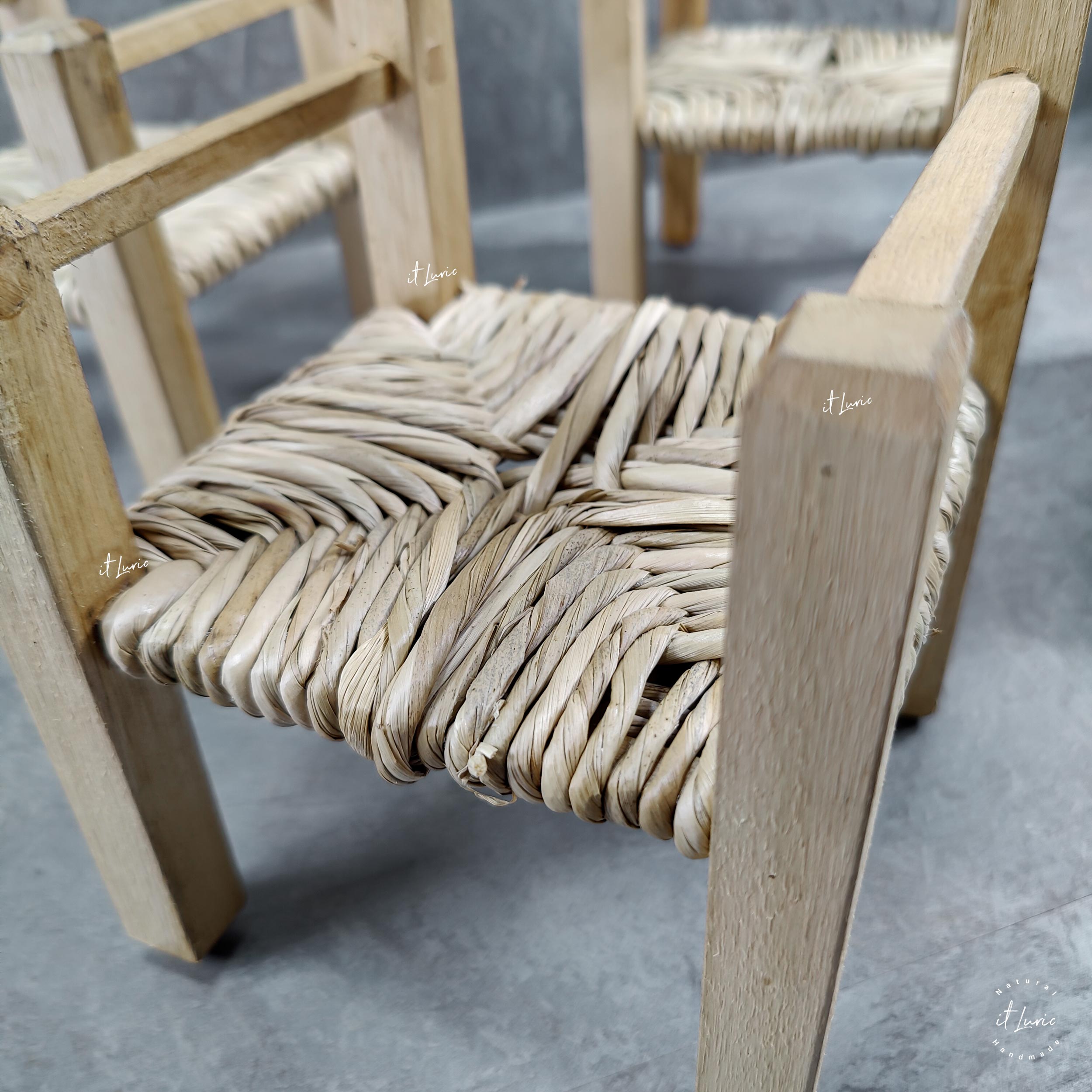 Mini Cadeira Decorativa Taboa (2) - peça usada na decoração de ambientes
